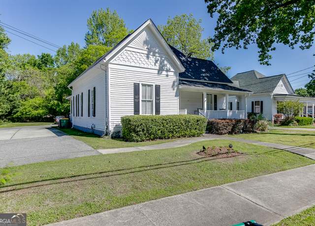 Property at 80 Church St, Winder, GA 30680, 4 beds, 1 bath