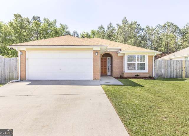 Property at 728 Royal Oaks Dr, Macon, GA 31206, 3 beds, 2 baths