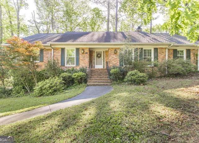 Property at 1933 Birchwood Way, Macon, GA 31211, 5 beds, 3 baths