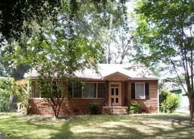 Property at 1305 Highland Ave, Albany, GA 31707, 3 beds, 1 bath