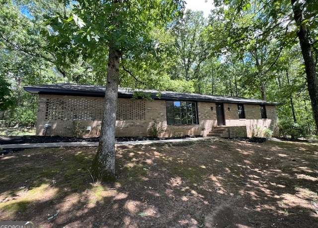 Property at 780 Kings Rd, Athens, GA 30606, 3 beds, 2 baths