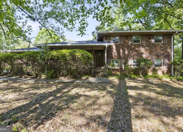 Property at 6520 Rickenbacker Cir, Morrow, GA 30260, 4 beds, 2 baths