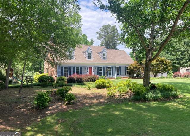 Property at 120 Snapfinger Dr, Athens, GA 30605, 3 beds, 2 baths