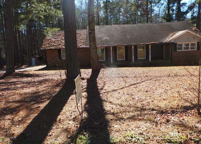 Property at 863 New Hope Dr, Hampton, GA 30228, 3 beds, 2 baths