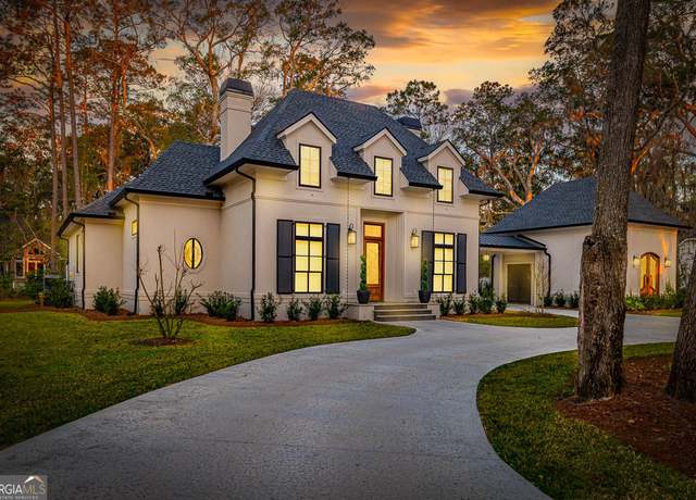 Property at 121 Hampton Point Dr, St. Simons, GA 31522, 4 beds, 3 baths