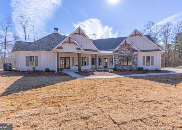 Property at 146 Starlight Dr, Senoia, GA 30276, 5 beds, 3.5 baths