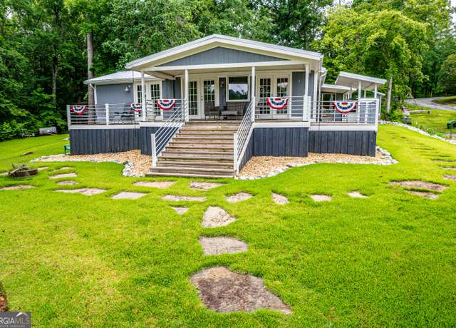Property at 562 Twin Bridges Rd, Eatonton, GA 31024, 3 beds, 3 baths