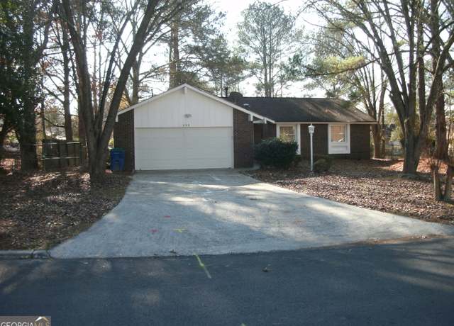 Property at 295 Adena Ln W, South Fulton, GA 30349, 3 beds, 2 baths