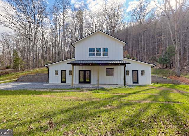 Property at 472 Hogsed Dr, Hayesville, NC 28904, 2 beds, 3 baths