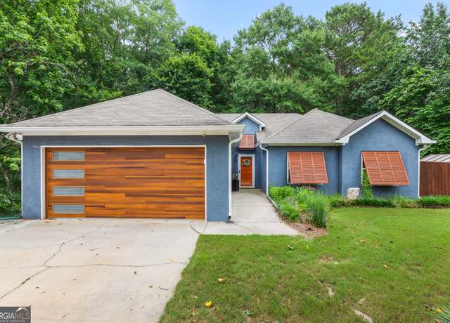 Property at 10 Cherub Ln, Sharpsburg, GA 30277, 3 beds, 2 baths