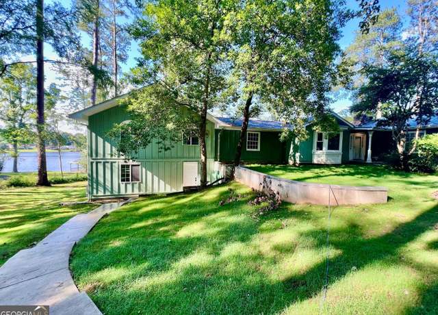 Property at 3106 Jodeco Dr, Jonesboro, GA 30236, 3 beds, 4 baths