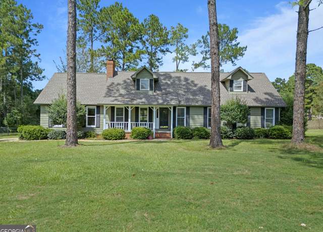 Property at 4429 Frazier Cir, Tifton, GA 31793, 3 beds, 2 baths