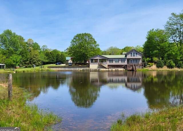 Property at 2894 Chase Rd, Cornelia, GA 30531, 3 beds, 3.5 baths