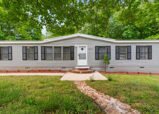 Property at 193 Pine Ridge Pl, Nicholson, GA 30565, 3 beds, 2 baths