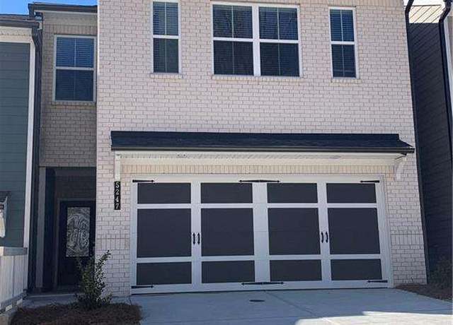Property at 5247 Canberra Dr, Flowery Branch, GA 30542, 3 beds, 2.5 baths