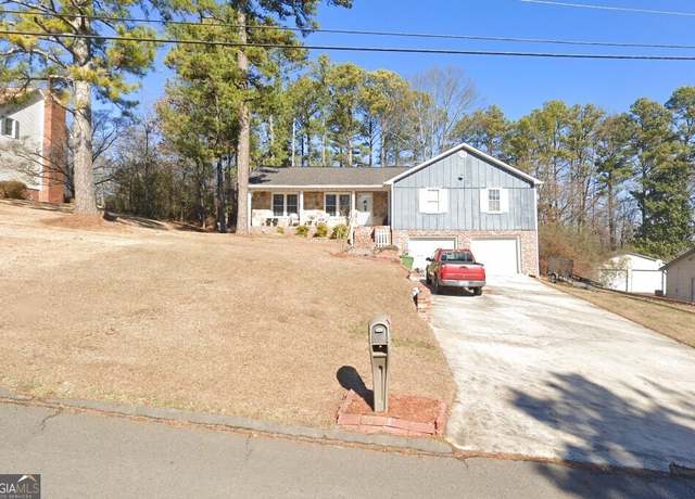 Property at 32 Devonshire Dr SE, Rome, GA 30161, 3 beds, 2 baths