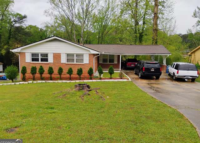 Property at 6501 River Run Rd, Riverdale, GA 30274, 4 beds, 2.5 baths