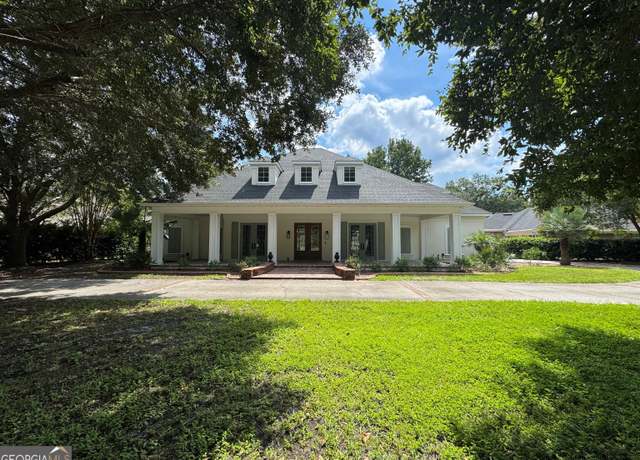 Property at 1064 Greenwillow Dr, St. Marys, GA 31558, 4 beds, 2.5 baths
