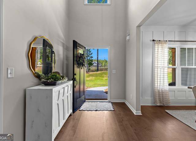 Property at 74 Riverwood Trl, Grantville, GA 30220, 5 beds, 3.5 baths