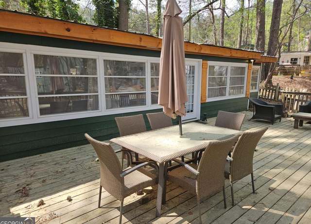 Property at 5440 Portside Dr, Acworth, GA 30101, 3 beds, 1.5 baths