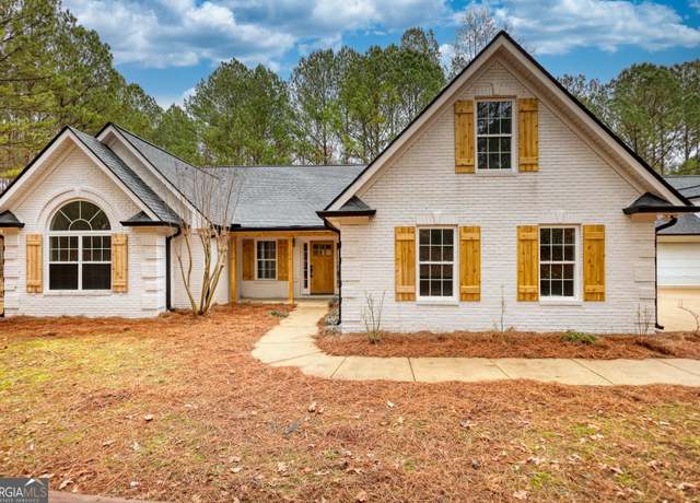 Property at 1020 Brenda Ln, Madison, GA 30650, 4 beds, 2 baths