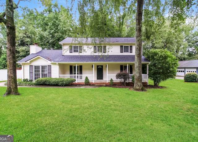 Property at 6176 Pinewood Dr SE, Covington, GA 30014, 5 beds, 2.5 baths