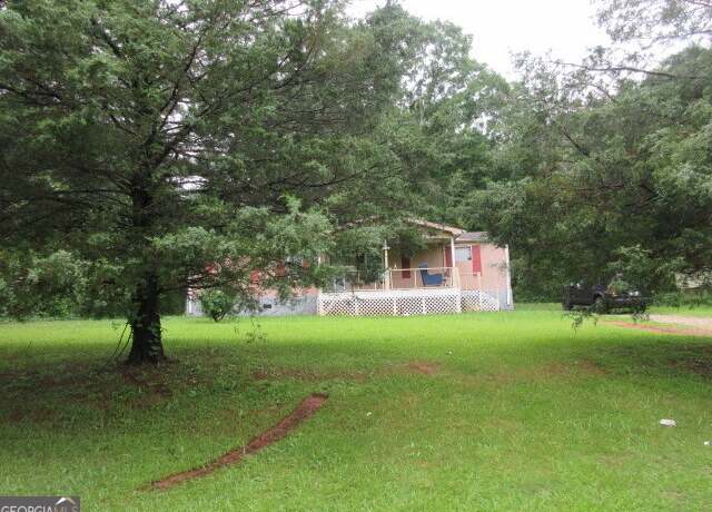 Property at 280 Highland Cir, Stockbridge, GA 30281, 3 beds, 2 baths