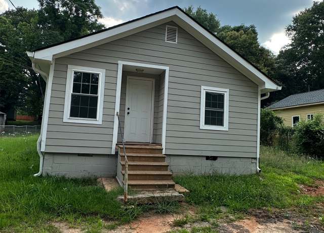 Property at 810 N Warren St, Milledgeville, GA 31061, 2 beds, 1 bath