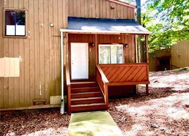 Property at 5840 Par Four Ct, Lithonia, GA 30038, 2 beds, 1.5 baths
