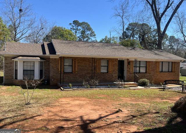Property at 208 Drake St, Thomaston, GA 30286, 4 beds, 3 baths