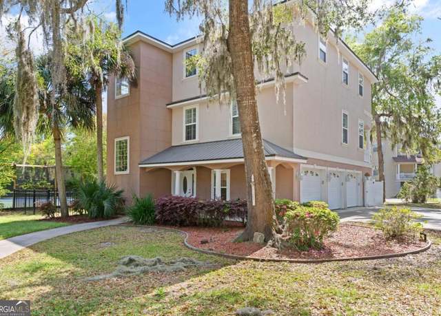 Property at 142 Montrose, St. Simons, GA 31522, 3 beds, 3.5 baths