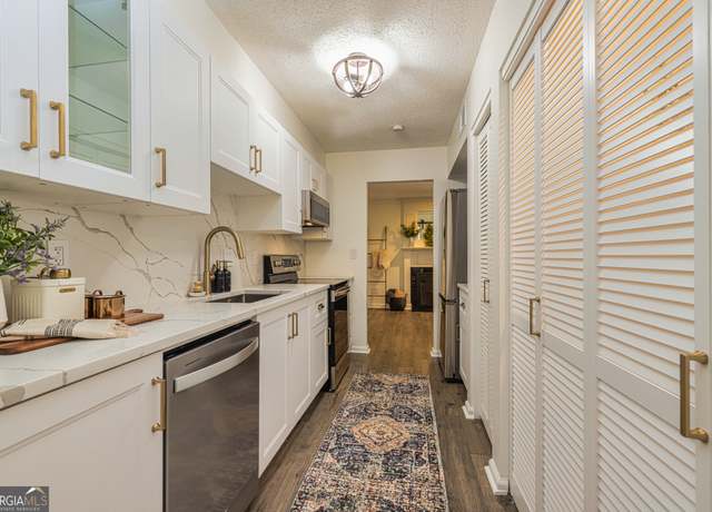Property at 65 Cobblestone Crk, Peachtree City, GA 30269, 3 beds, 2.5 baths