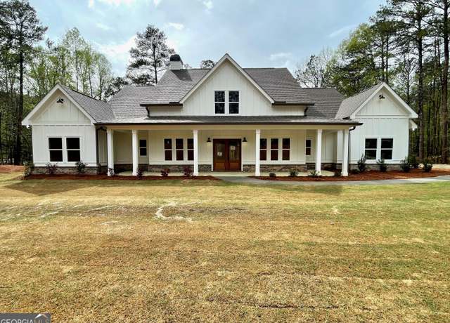 Property at 4619 Parkwood Rd, Social Circle, GA 30025, 4 beds, 3.5 baths