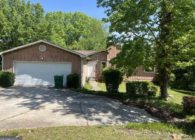 Property at 1937 Young Rd, Lithonia, GA 30058, 3 beds, 2 baths