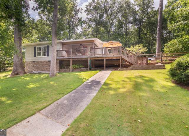 Property at 145 Robin Dr, Hamilton, GA 31811, 2 beds, 1 bath