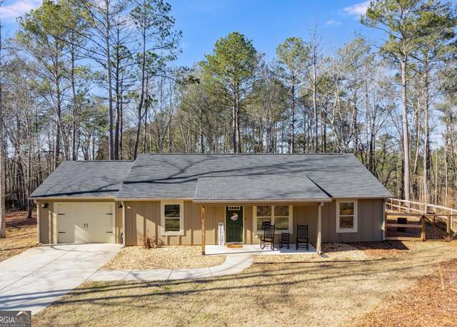 Property at 132 Pinnacle Way, Carrollton, GA 30117, 3 beds, 2 baths