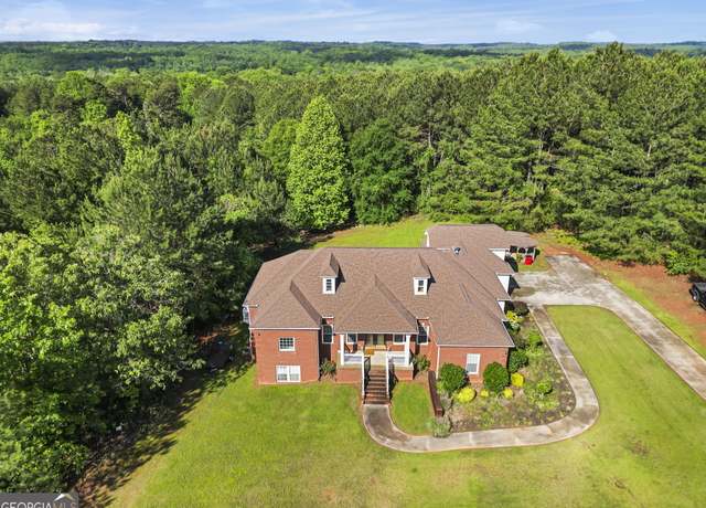 Property at 166 Freedom Ln, Commerce, GA 30530, 4 beds, 3 baths