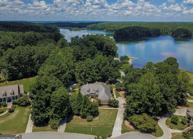 Property at 206 Enclave Ln, Newnan, GA 30263, 4 beds, 3 baths