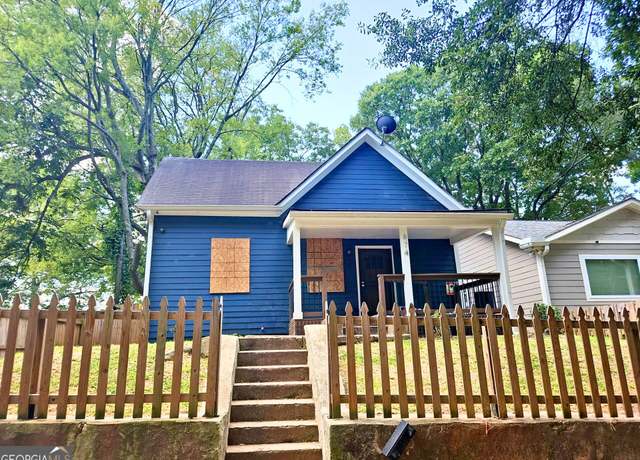 Property at 674 Jett St NW, Atlanta, GA 30318, 3 beds, 2 baths