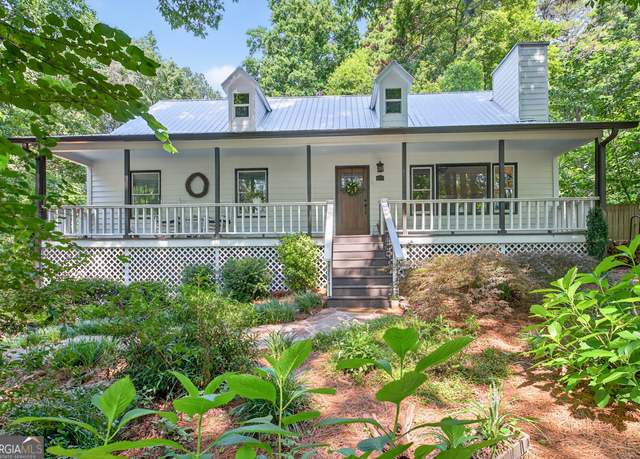Property at 3515 Chattahoochee Rd, Cumming, GA 30041, 3 beds, 2 baths
