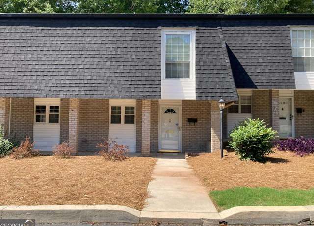 Property at 5570 Chemin De Vie, Atlanta, GA 30342, 2 beds, 2.5 baths