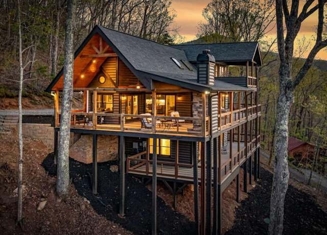 Property at 715 Ripshin Mountain Rd, Blue Ridge, GA 30513, 3 beds, 3 baths