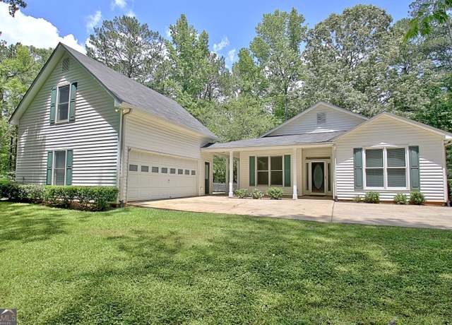 Property at 1709 Reese Rd, Sharpsburg, GA 30277, 3 beds, 2 baths