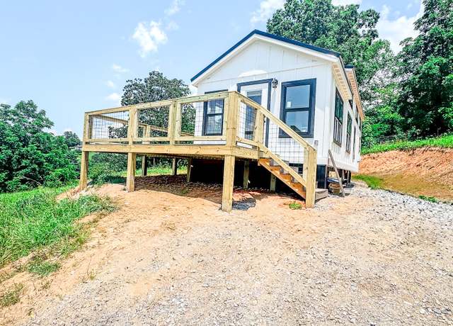 Property at 527 Saunders Rd. Lot #4, Franklin, NC 28735, 2 beds, 1.5 baths