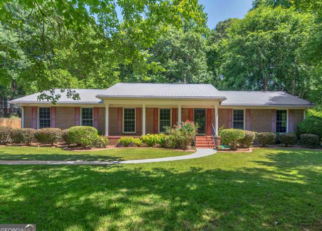 Property at 141 Mckinley Dr, Griffin, GA 30224, 3 beds, 2 baths