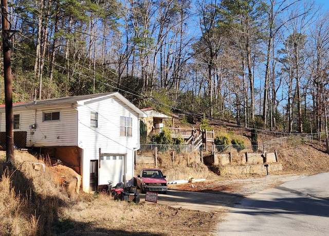 Property at 106 Dunlap St, Clayton, GA 30525, 2 beds, 3 baths
