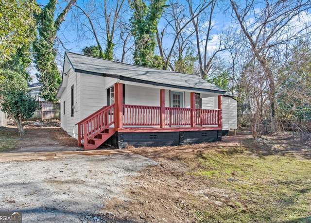 Property at 250 Indale Ave, Athens, GA 30606, 3 beds, 2 baths