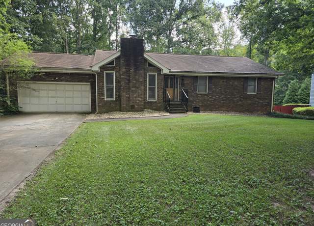 Property at 2531 Quentin Dr, Jonesboro, GA 30236, 3 beds, 2 baths