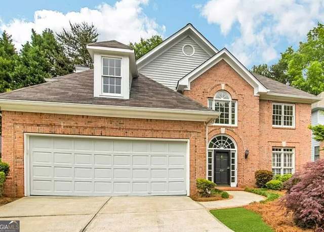 Property at 232 Spalding Gates Dr, Atlanta, GA 30328, 3 beds, 2.5 baths