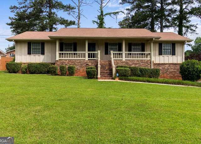 Property at 3802 Birchbriar Ct, Decatur, GA 30034, 4 beds, 3 baths